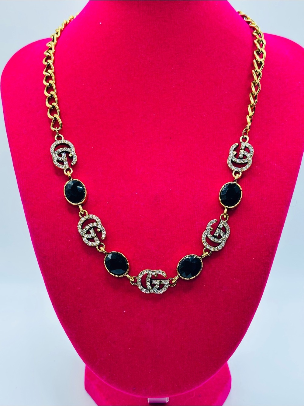 NWT gold and black crystal fashion necklace 16” chain